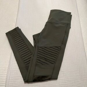 Alo moto leggings
